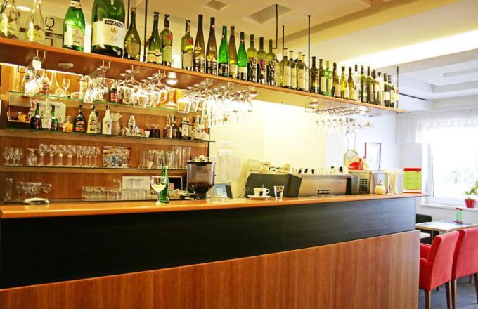 Hotel Maxim Свети-Юр Экстерьер фото