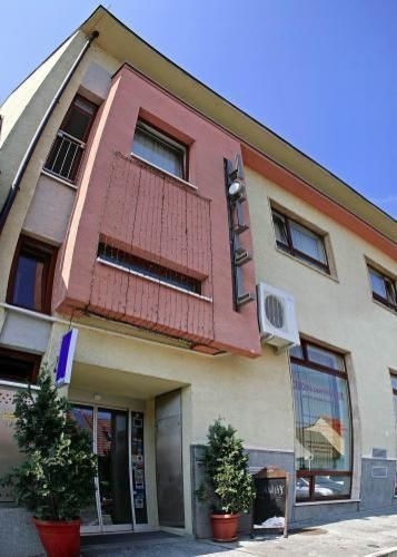 Hotel Maxim Свети-Юр Экстерьер фото
