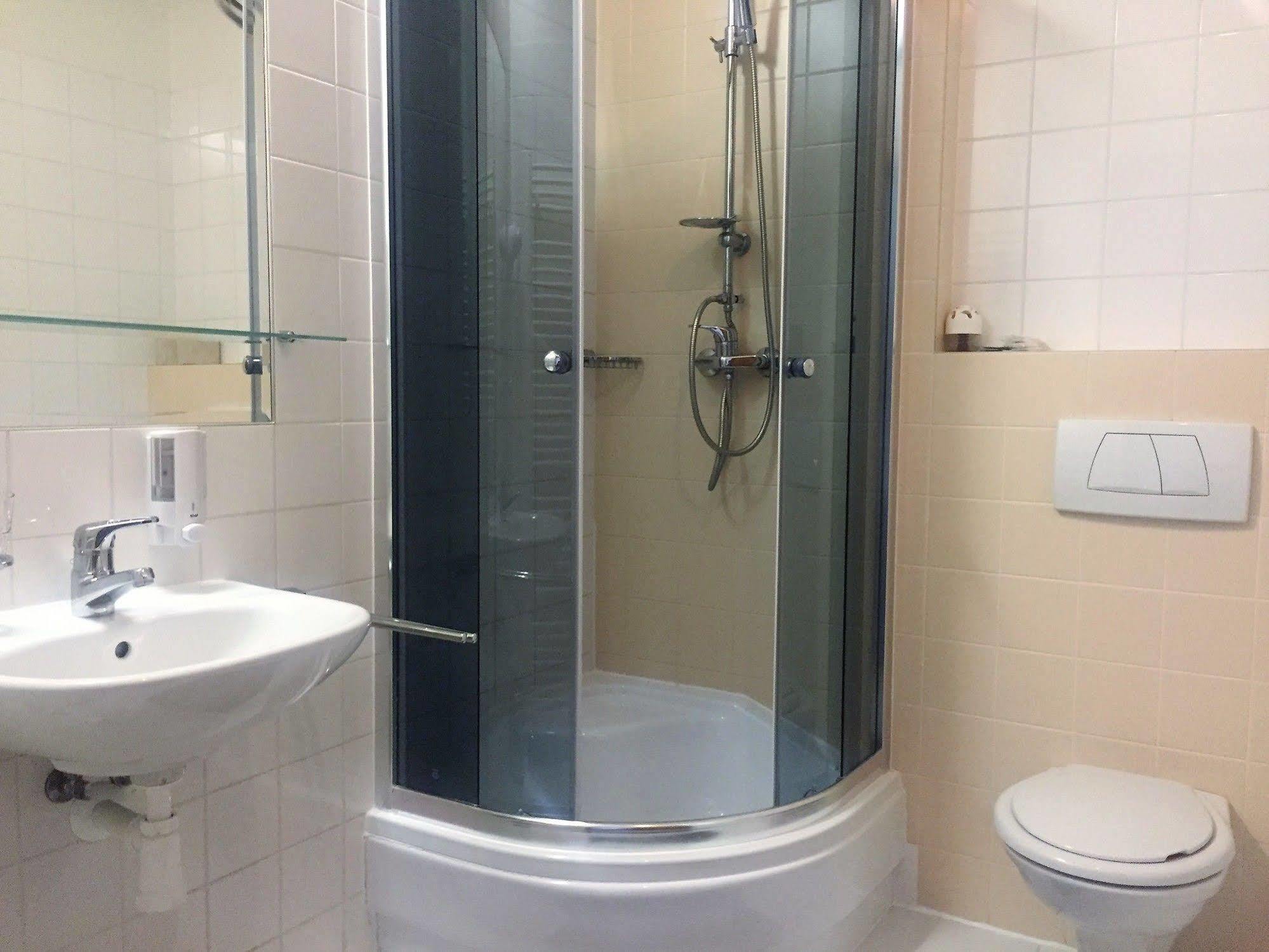 Hotel Maxim Свети-Юр Экстерьер фото