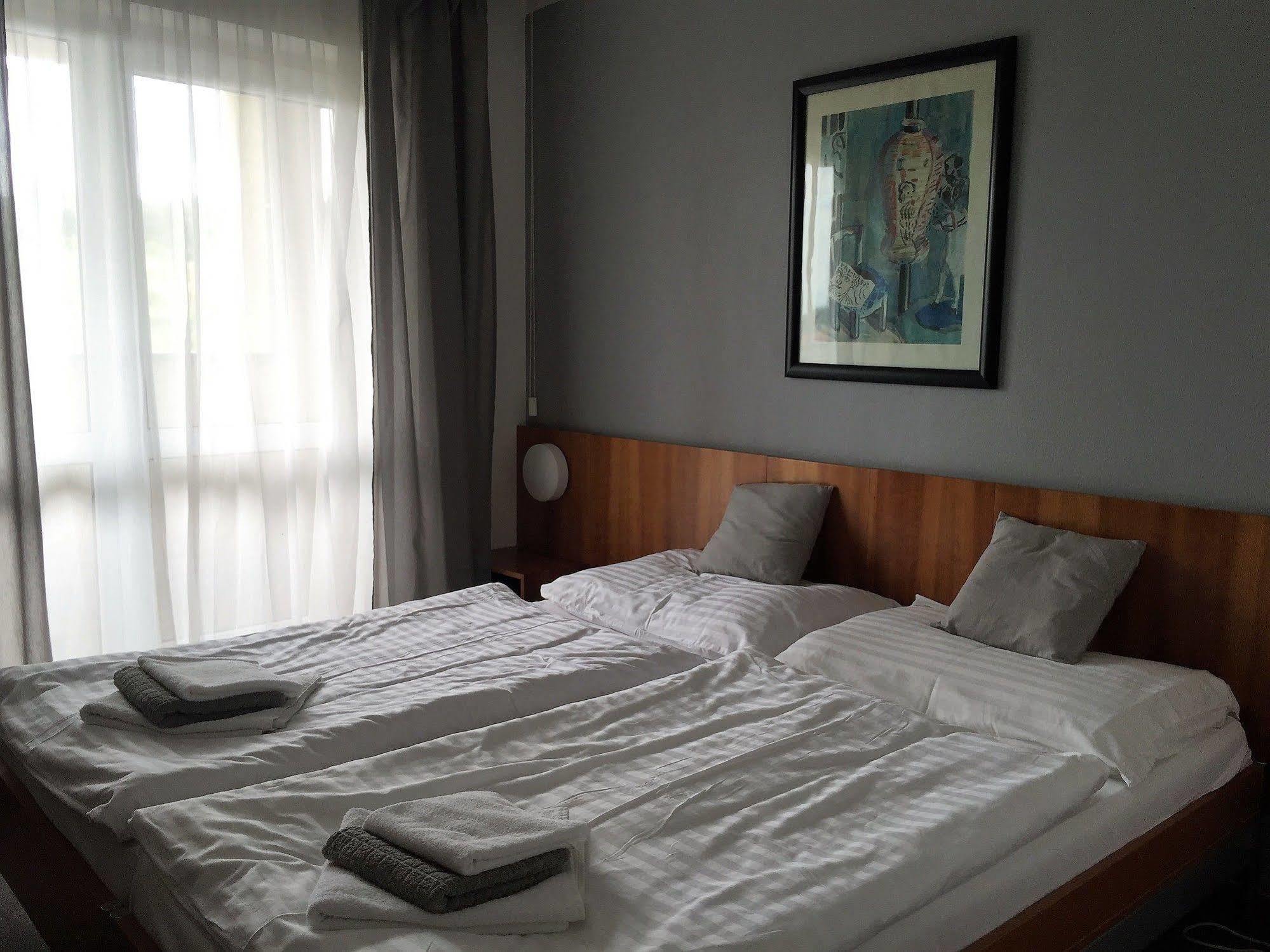Hotel Maxim Свети-Юр Экстерьер фото